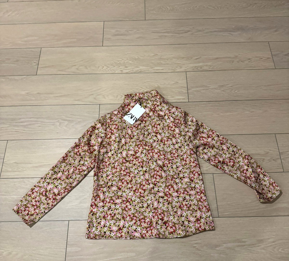 New Zara Women Multicolor Floral Print High Neck Relaxed Fit Blouse Top Size M